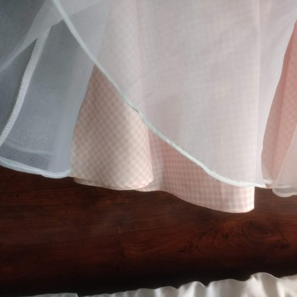 Sweet Pink Dress with Flowers and Ribbon - Picture 5 of 7